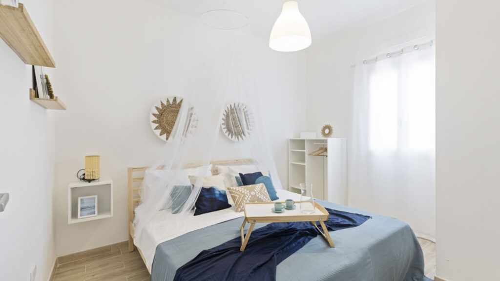 06_casa-un-tocco-di-blu-con-piscina-privata