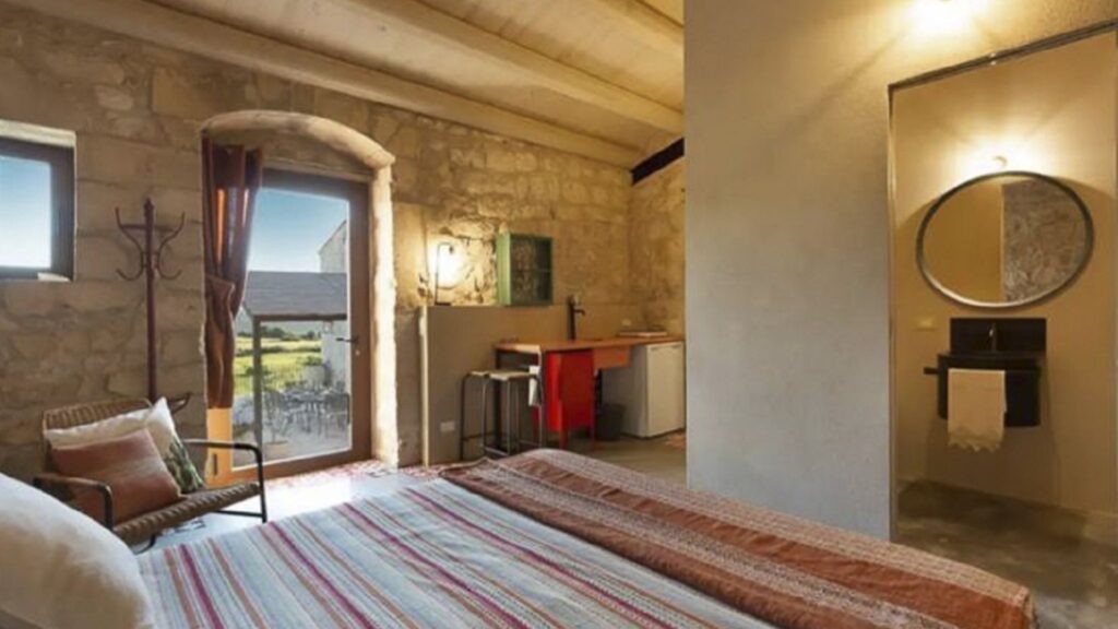 08_casale-del-mandorlo-piscina---jacuzzi-riscaldata