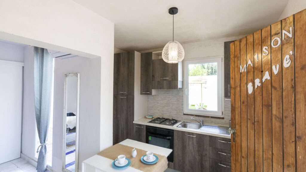 09_maison-bravè-a-due-passi-dal-mare