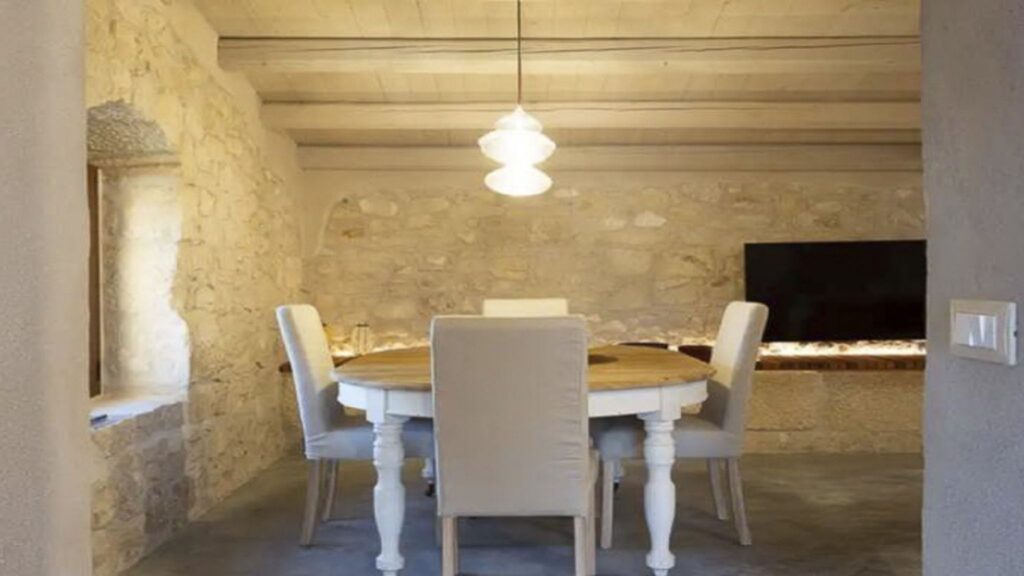 20_casale-del-mandorlo-piscina---jacuzzi-riscaldata