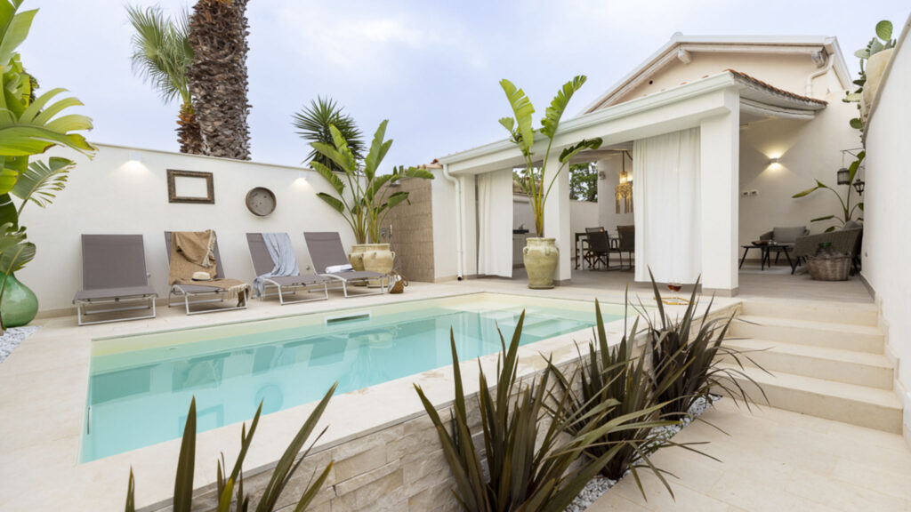 27_villa-delle-palme-con-piscina-privata