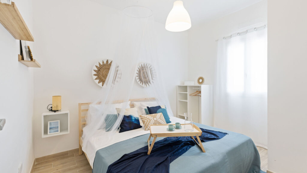 28_casa-un-tocco-di-blu-con-piscina-privata