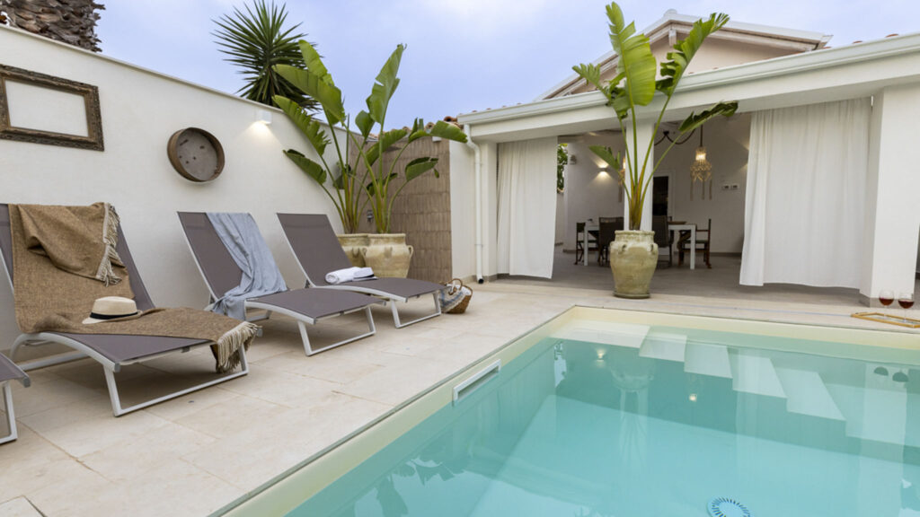 28_villa-delle-palme-con-piscina-privata