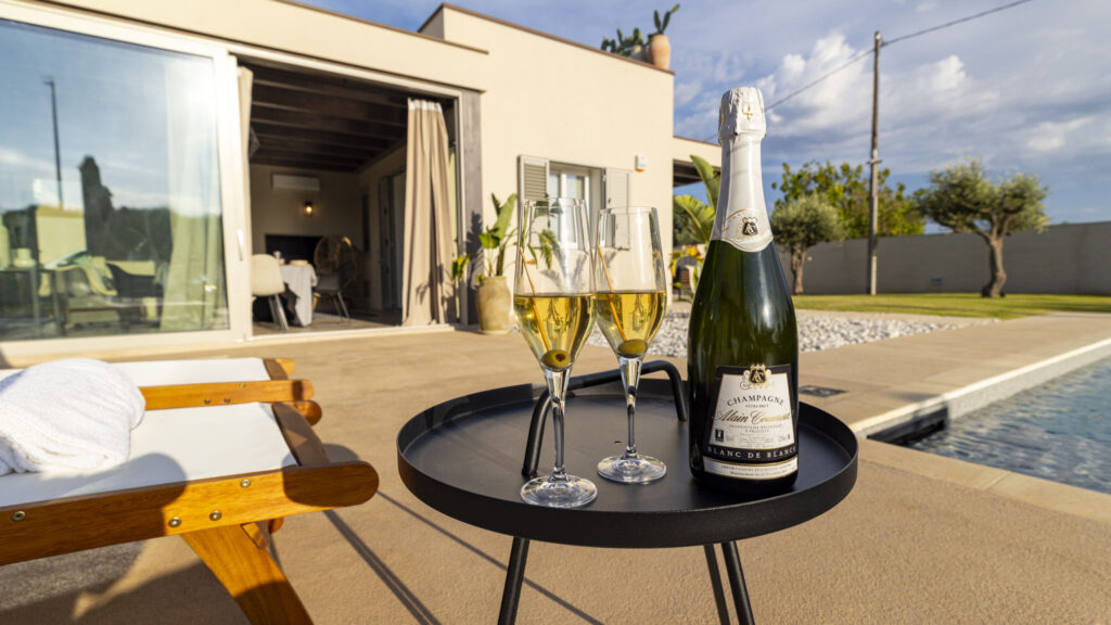 69_villa-olive-champagne-con-piscina-privata