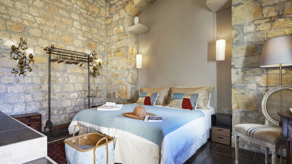 02_villa-scarlet-con-piscina-privata