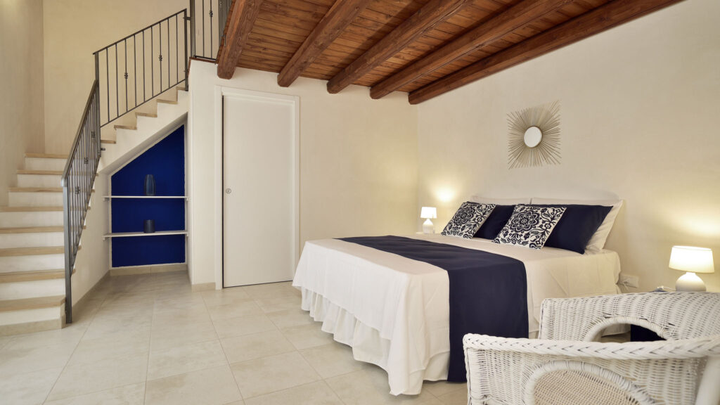 19_casa-dei-limoni-blu-con-piscina