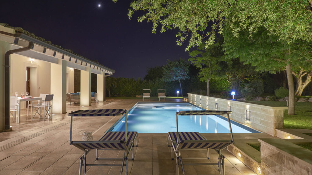 25_villa-scarlet-con-piscina-privata